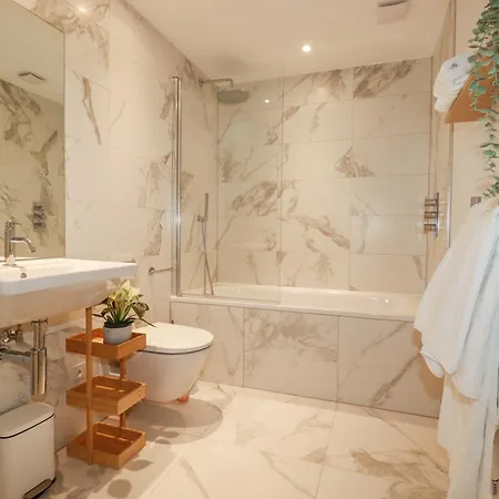 11 Ebbtide Holiday home