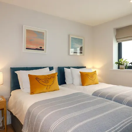 11 Ebbtide Holiday home Newquay (Cornwall)